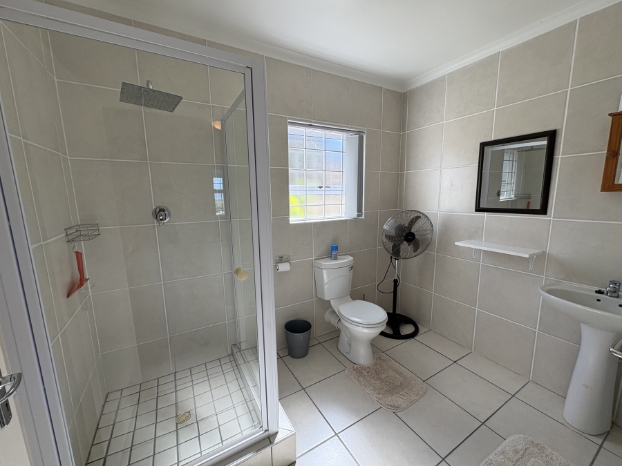 4 Bedroom Property for Sale in Pearl Bay Western Cape